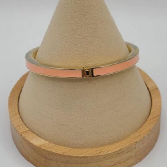 J Crew Thin Pink Enamel Gold Tone Hinged Bangle - Picture 3 of 6